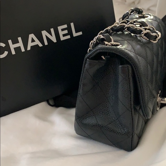 Chanel Mini Square - Picture 3 of 7